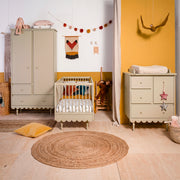 Chambre complète lit évolutif 70x140 commode à langer et armoire 2 portes Wood Luck Babushka Olive
