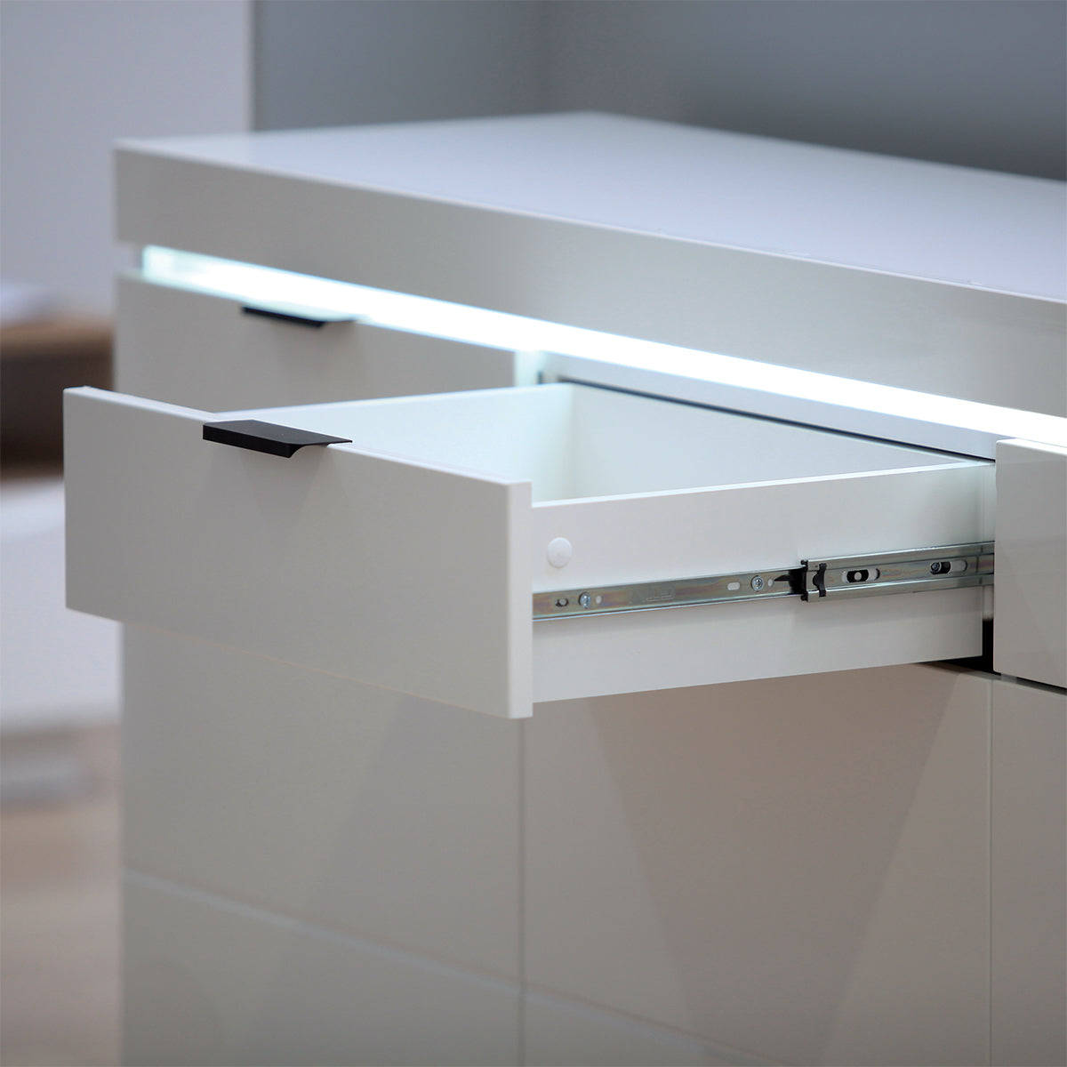 Buffet 3 portes 3 tiroirs LED inclus Ruben Blanc - vue 2