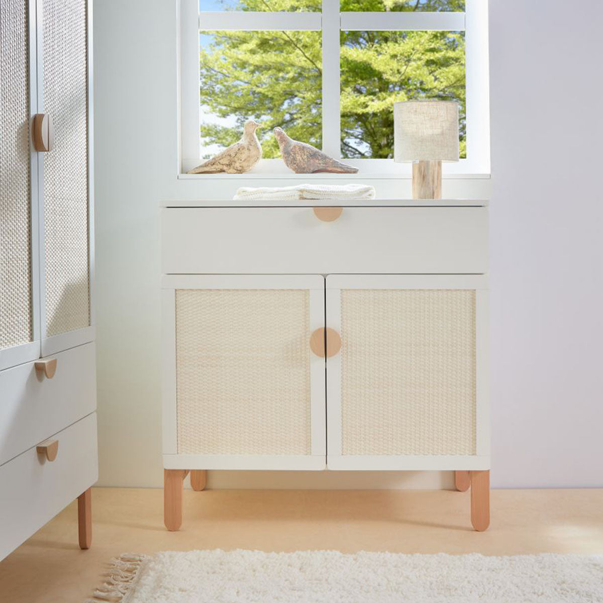 Commode 2 portes 1 tiroir Bellamy Laurie Blanc et bois - vue 4