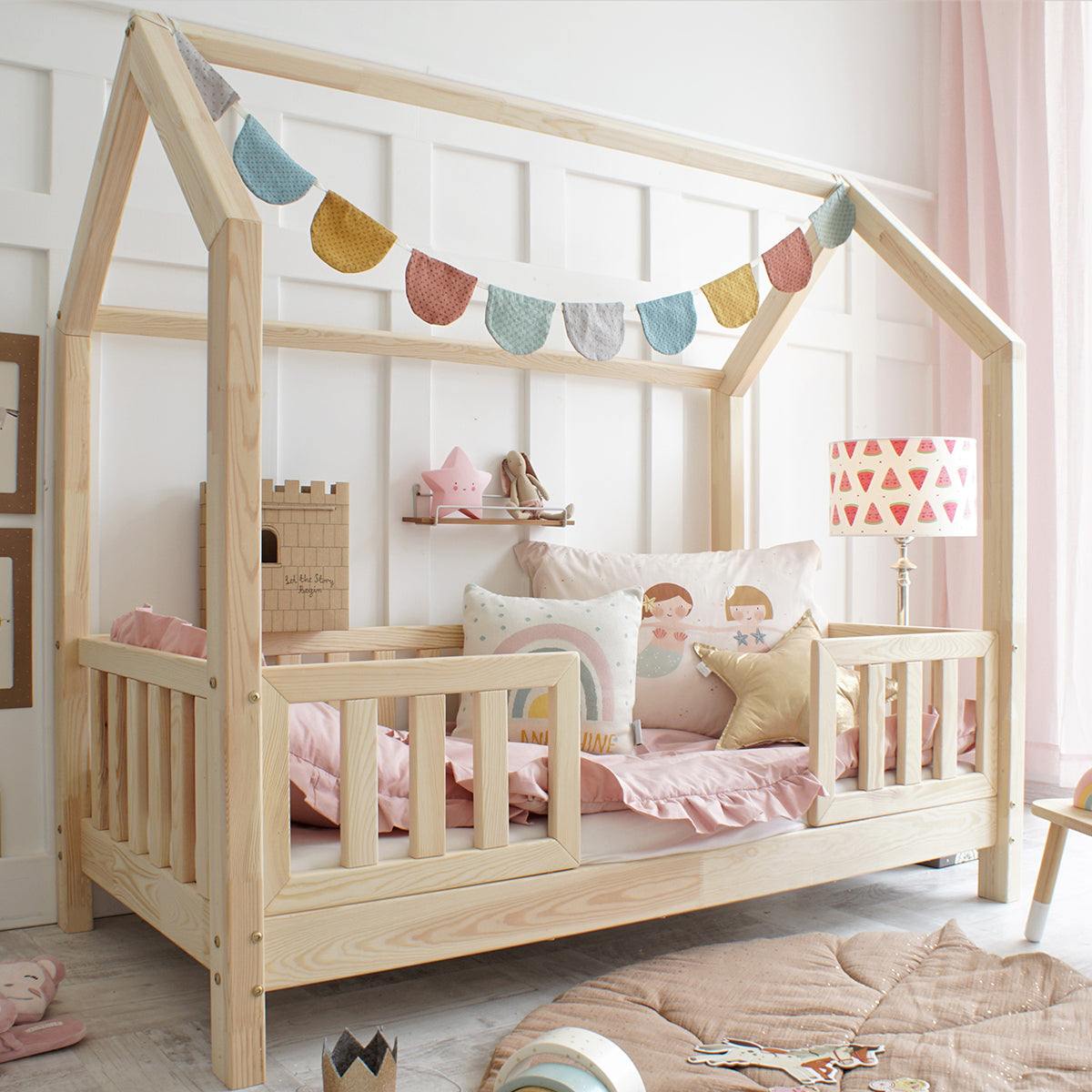 Lit cabane 90x190 barrières et sommier inclus pieds 10 cm Daisy Bois - vue 3