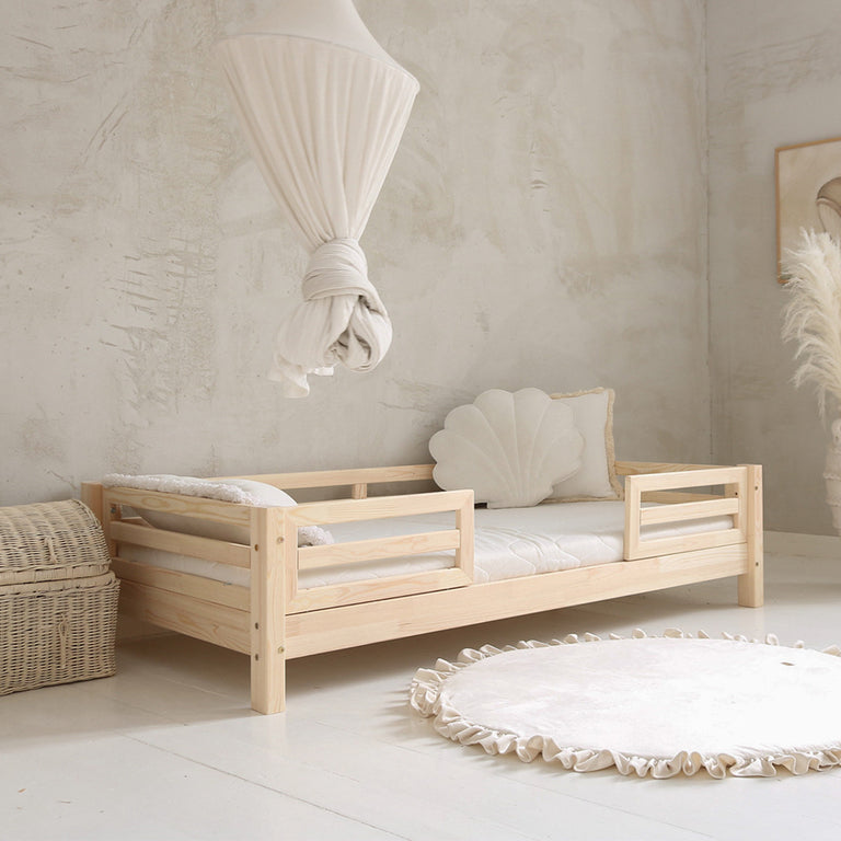 Lit 90x200 barrières et sommier inclus pieds 10 cm Myléna Bois
