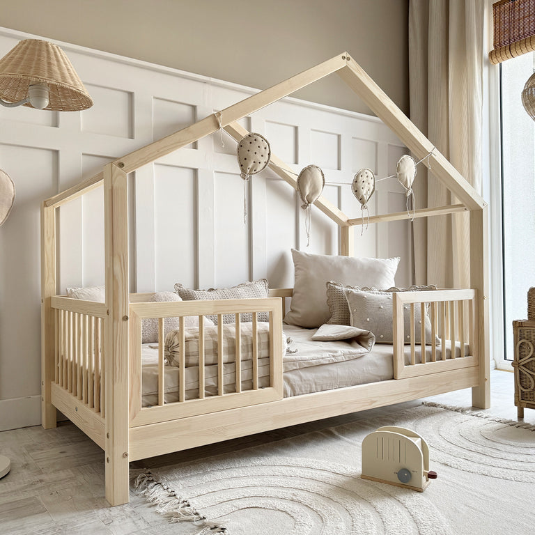 Lit cabane 90x200 barrières et sommier inclus pieds 10 cm Rosalie Bois