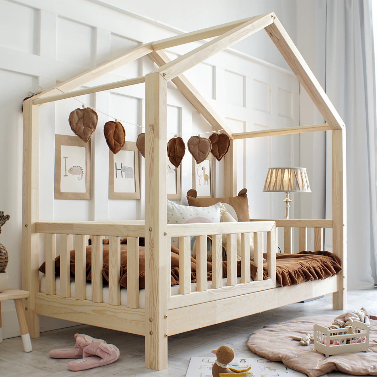 Lit cabane 80x160 barrière et sommier inclus pieds 10 cm Roxane Bois - vue 4