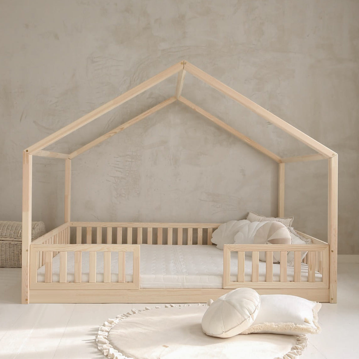 Lit cabane 140x200 barrières et sommier inclus pieds 1 cm Roxane Bois - vue 4
