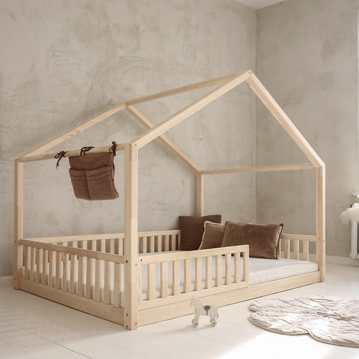 Lit cabane 140x200 barrière et sommier inclus pieds 1 cm Roxane Bois - vue 5