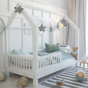 Lit cabane 90x200 barrière et sommier inclus pieds 10 cm Sofia Blanc