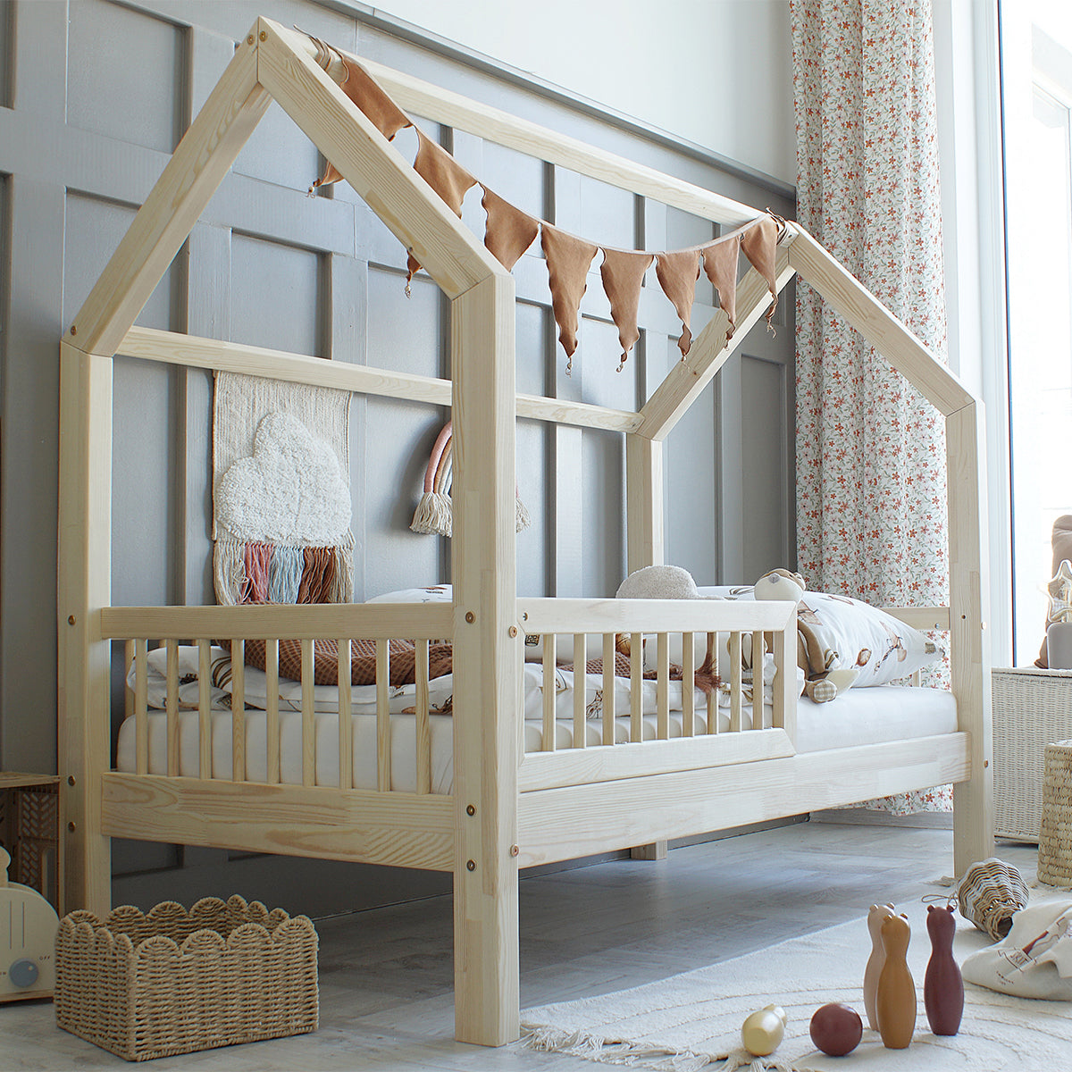 Lit cabane 90x190 barrière sommier et tiroir inclus Sofia Bois - vue 3