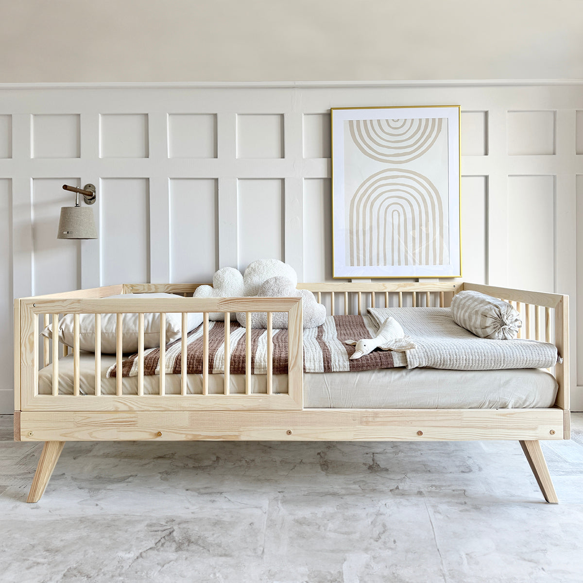 Lit 90x190 barrière haute et sommier inclus pieds 20 cm Maylis Bois - vue 4