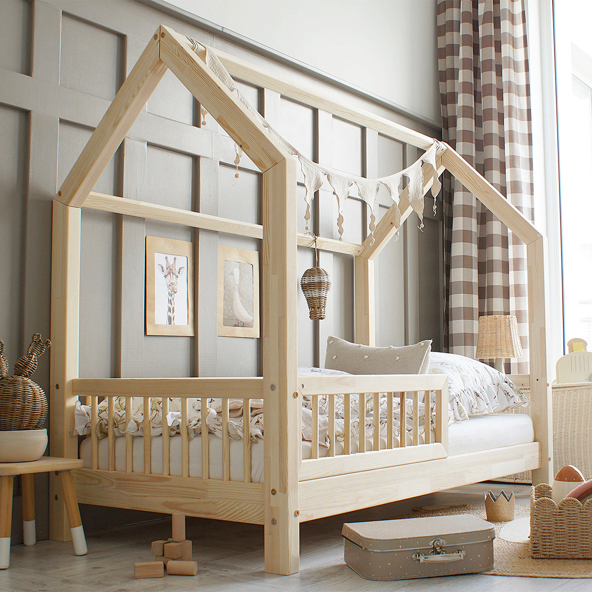 Lit cabane 90x190 barrière et sommier inclus pieds 10 cm Sofia Bois - vue 3